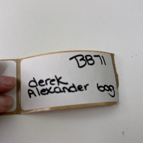 Derek Alexander Unisex Travel Tan Crossbody Bag - Picture 14 of 14